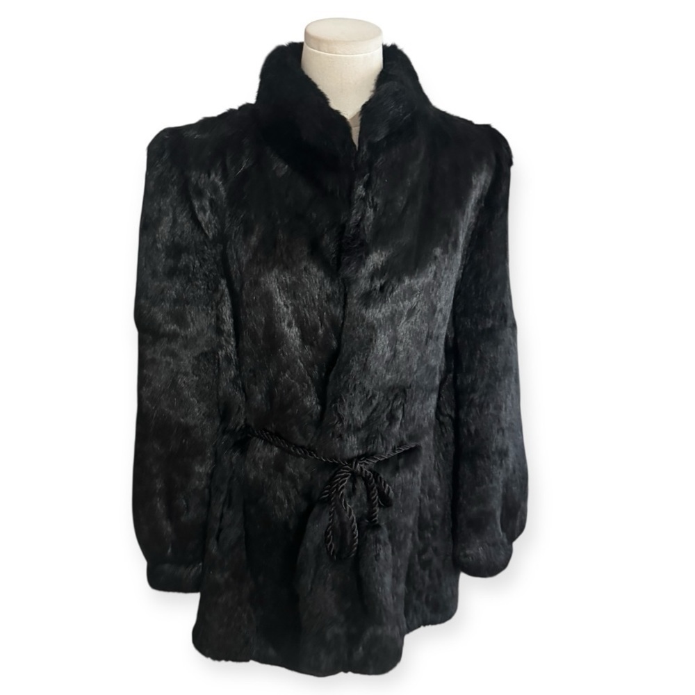 Elegant Black Fur Coat Tie Waist Embroidered Lining Rabbit Luxury M Vintage